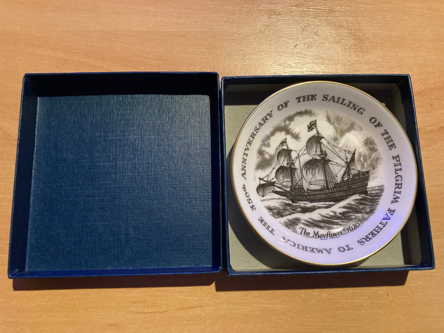 🛳️ Royal Worcester Mayflower Trinket Plate – 350th Anniversary Edition (1970) 🕰️