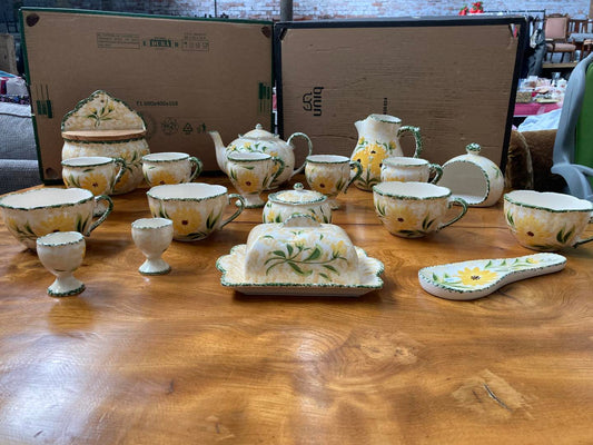 🌻✨ Vintage 18 piece Portuguese Dinner Service – Obrarte Portugal ✨🌻